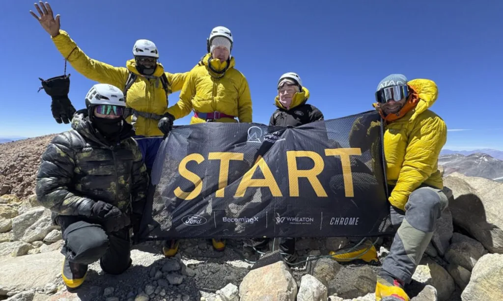 5 VĐV hoàn thành giải marathon ở độ cao nhất thế giới