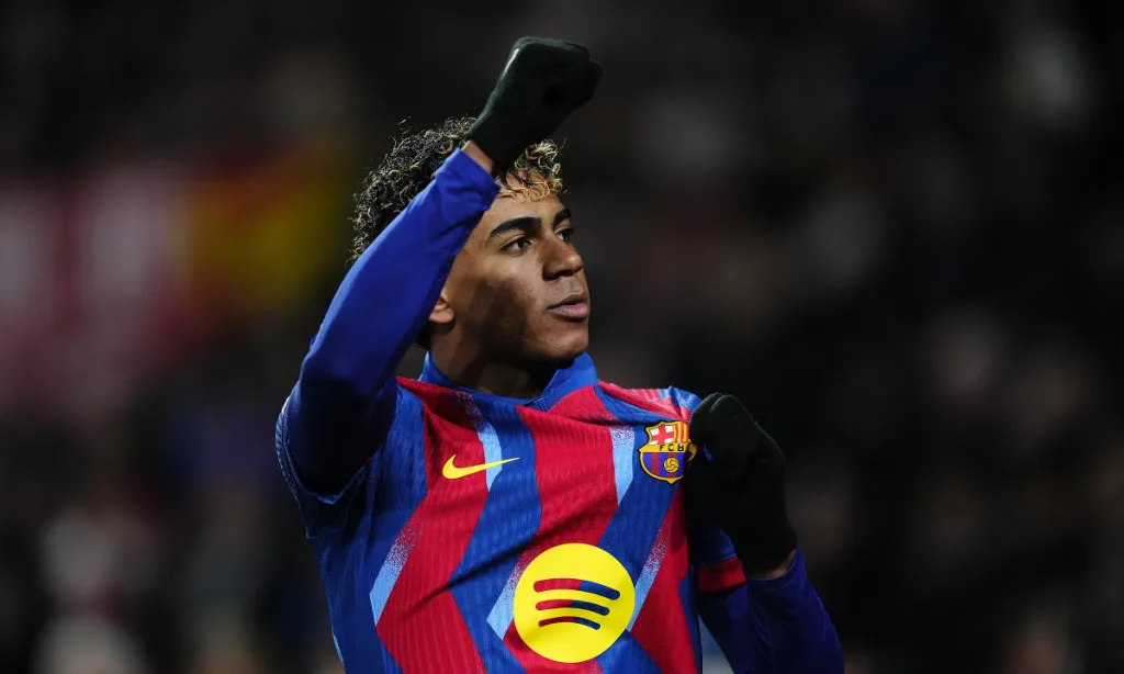 Khi Yamal rời xa ồn ào ngoài sân cỏ